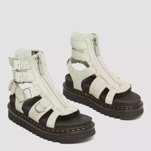 Dr. Martens Air Wair Olson White size 8